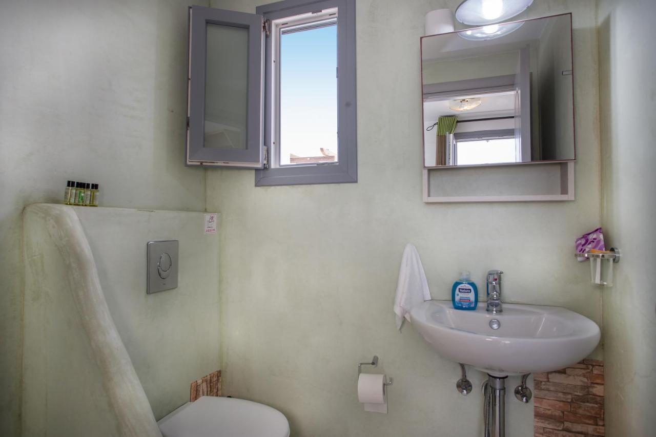 Ianthi Boutique Guesthouses Skyros Exteriör bild